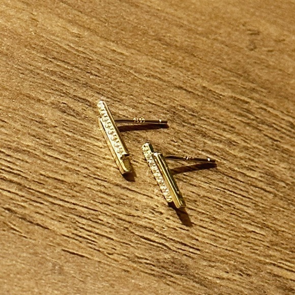 NEW Gold-Plated 925 Sterling Silver Asymmetrical CZ Bar Studs Inspired Style - Picture 12 of 13